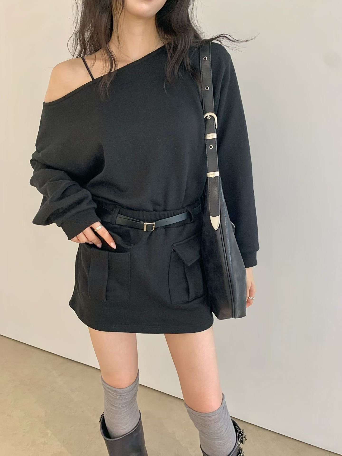 BLACK LINE韓國直郵女裝新款人氣推薦連衣裙不含腰帶OPSBLACK LINE連衣裙圖色2