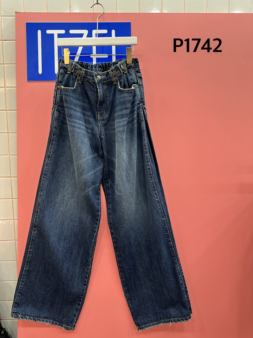 ITZEL東大門實拍女士新款真品熱賣休閑人氣推薦時尚牛仔褲ITZEL牛仔褲圖色1