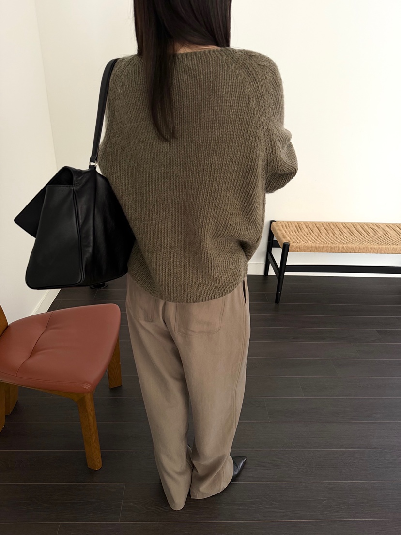 OP PER韓國代購女裝新品時尚推薦熱賣休閑針織衫羊駝毛船領OPPER-simplebeige針織衫