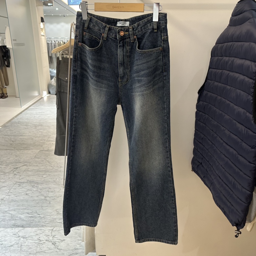 DE VENTI韓國直郵女裝新品時尚真品人氣熱賣推薦休閑牛仔褲De VENTI牛仔褲圖色1