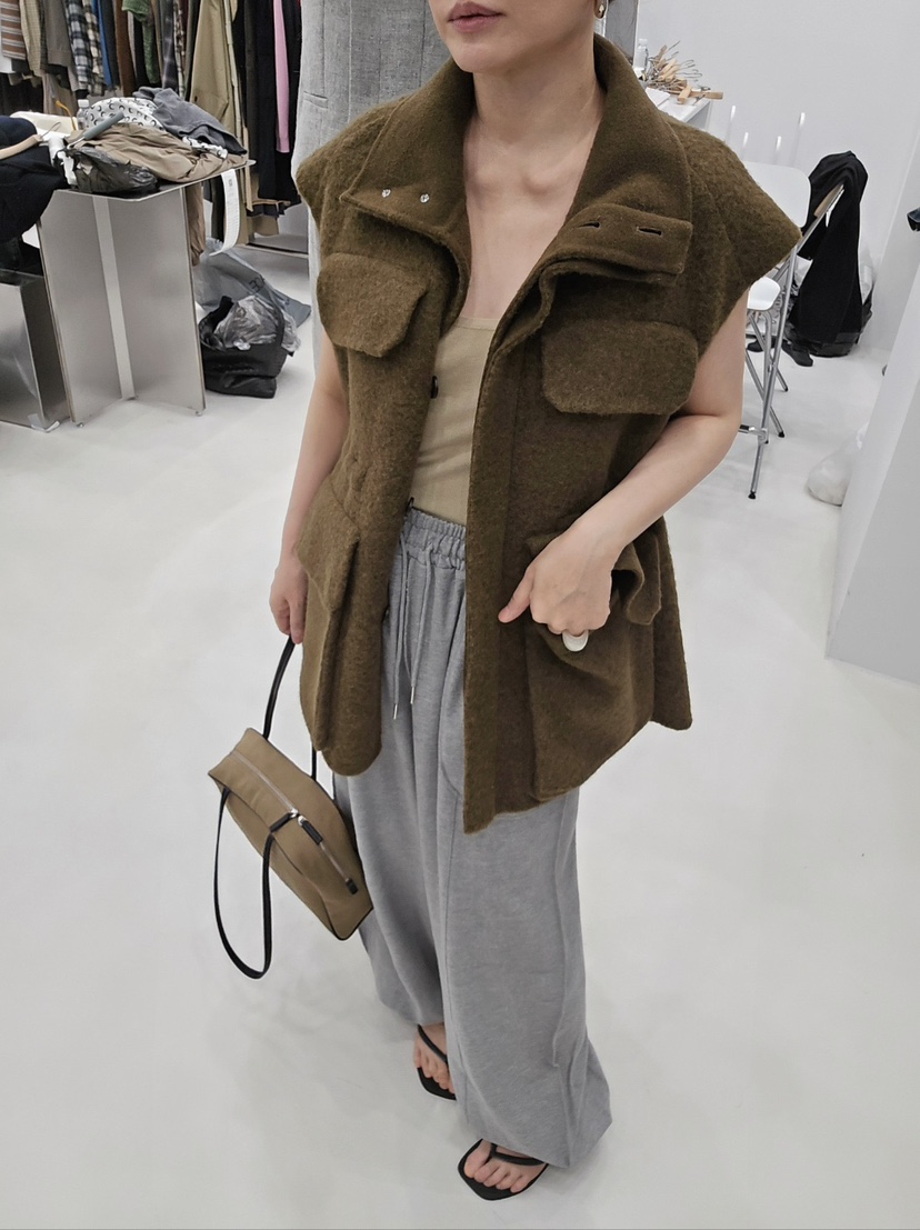 J SHOP韓國代購女裝新款時尚推薦人氣真品熱賣休閑馬甲口袋J_SHOP馬甲