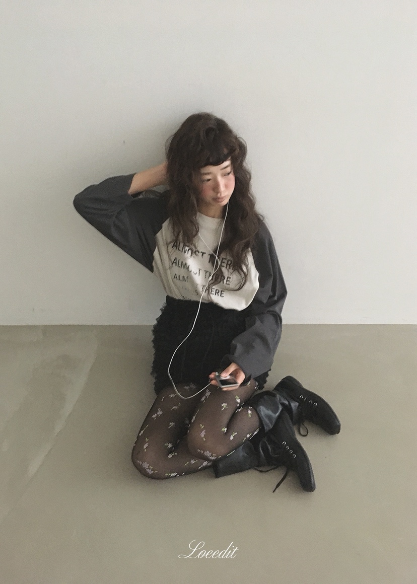 LOEEDIT韓國代購女裝新款真品推薦時尚熱賣休閑人氣長袖T恤LOEEDIT長袖T恤