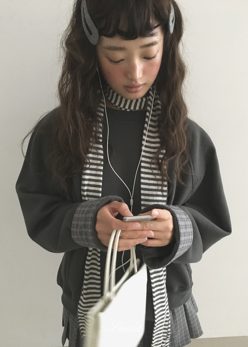 LOEEDIT韓國代購女裝新品推薦熱賣人氣真品時尚衛衣不含圍巾LOEEDIT衛衣