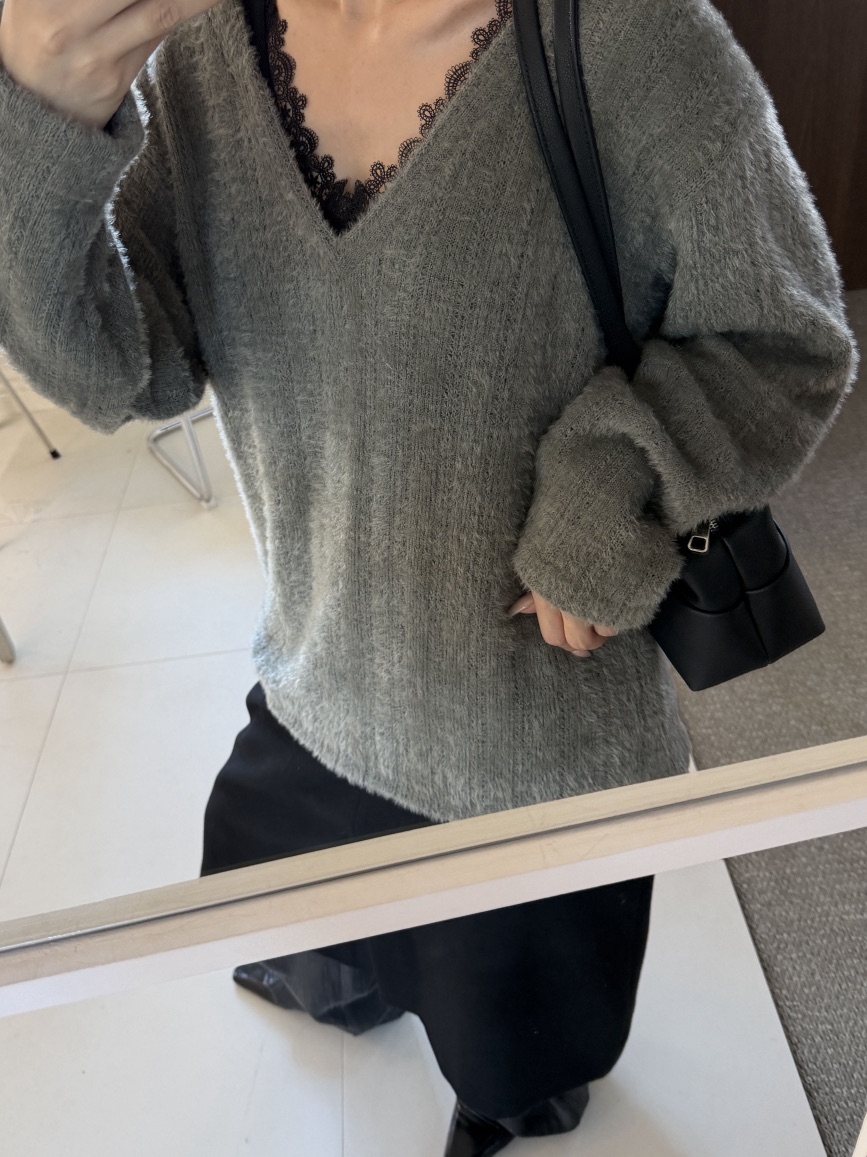ELIA東大門代購女士新款時尚推薦真品人氣熱賣長袖T恤V領ELIA STUDIO長袖T恤