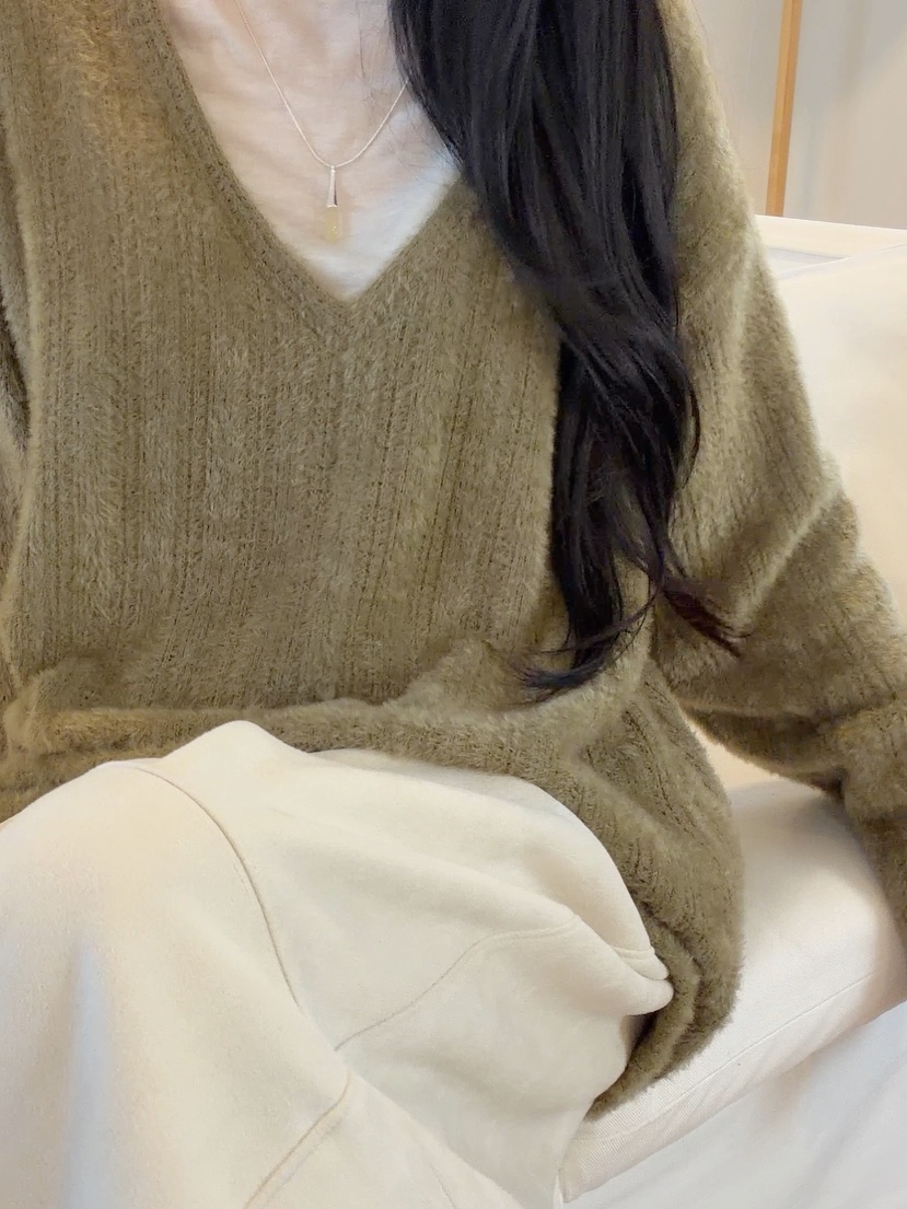 ELIA東大門代購女士新款時尚推薦真品人氣熱賣長袖T恤V領ELIA STUDIO長袖T恤
