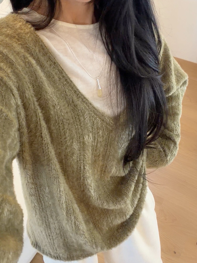 ELIA東大門代購女士新款時尚推薦真品人氣熱賣長袖T恤V領ELIA STUDIO長袖T恤
