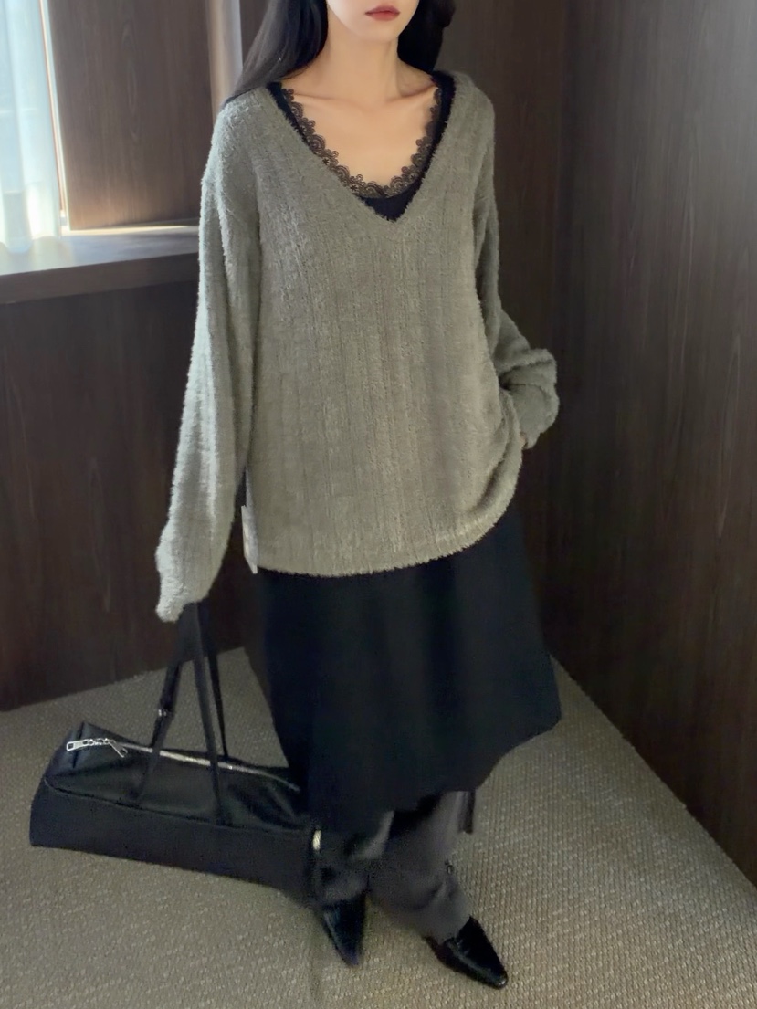 ELIA東大門代購女士新款時尚推薦真品人氣熱賣長袖T恤V領ELIA STUDIO長袖T恤