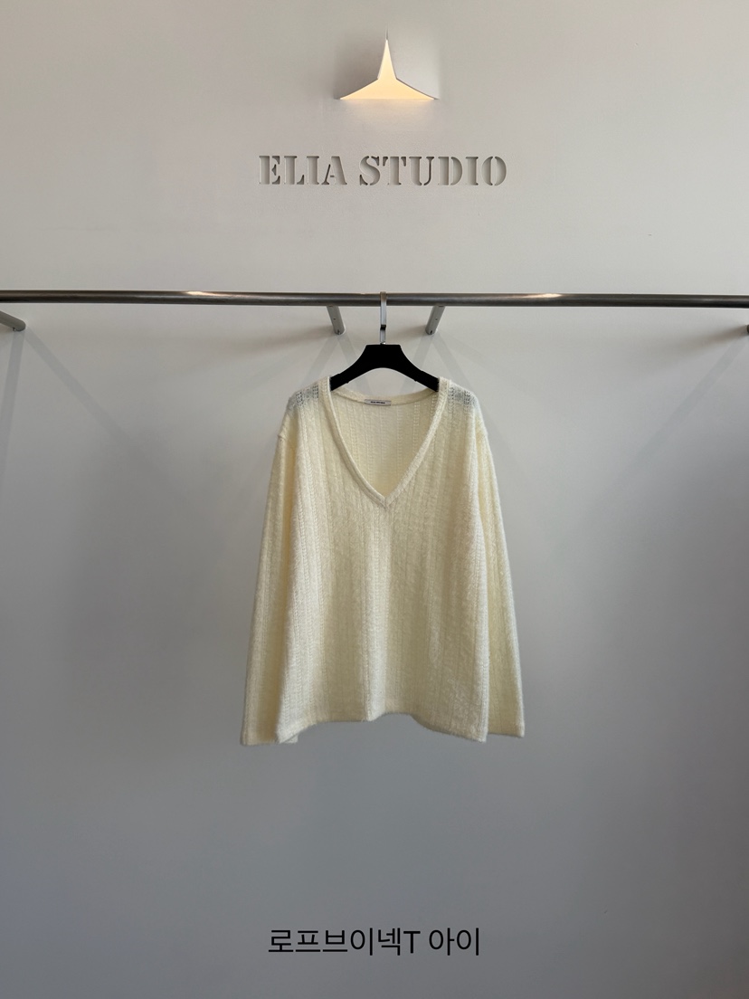 ELIA東大門代購女士新款時尚推薦真品人氣熱賣長袖T恤V領ELIA STUDIO長袖T恤圖色1