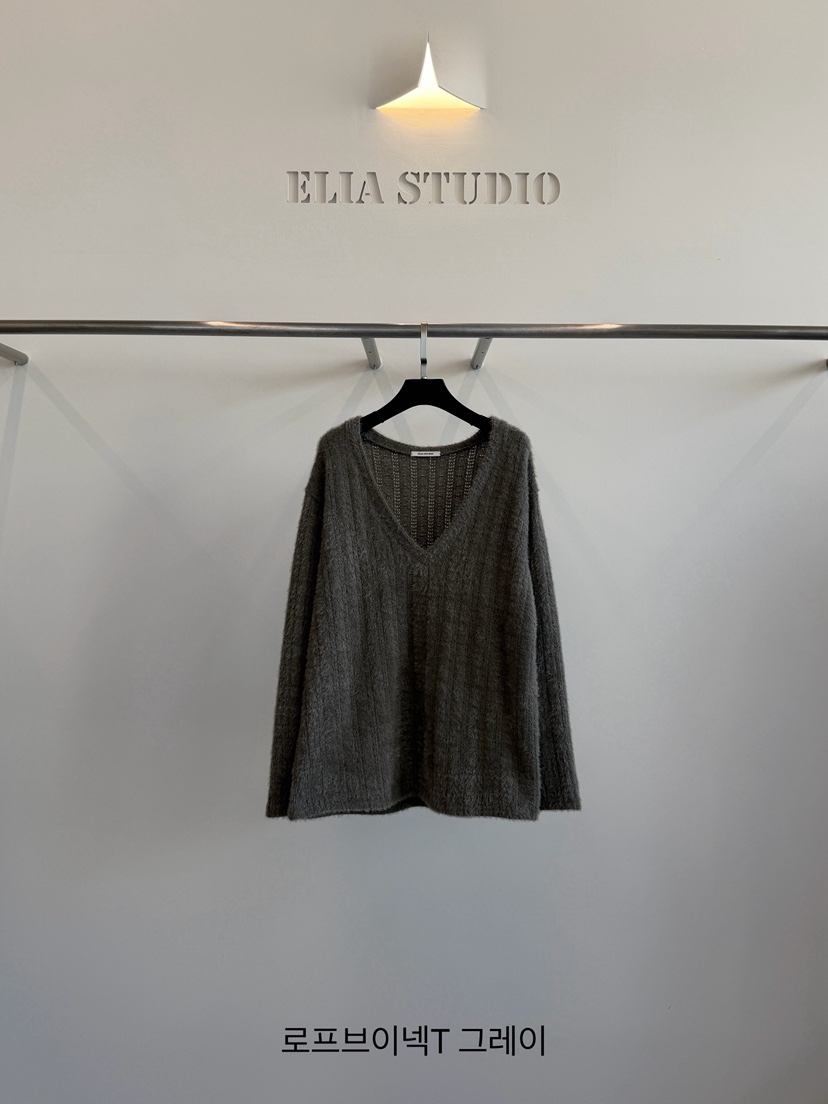 ELIA東大門代購女士新款時尚推薦真品人氣熱賣長袖T恤V領ELIA STUDIO長袖T恤圖色3