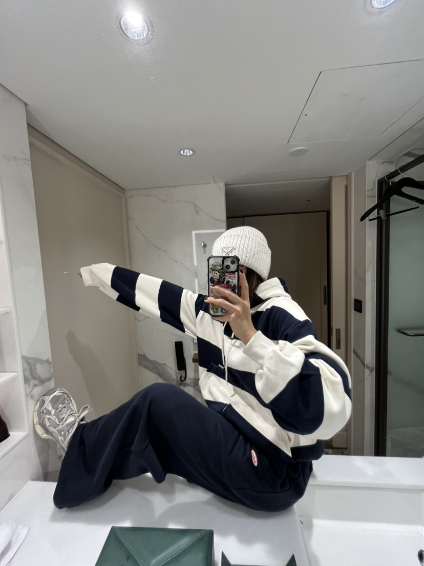 LOVE PULL韓國直郵女士新款真品人氣衛衣拉鏈連帽衫條紋LOVE PULL衛衣