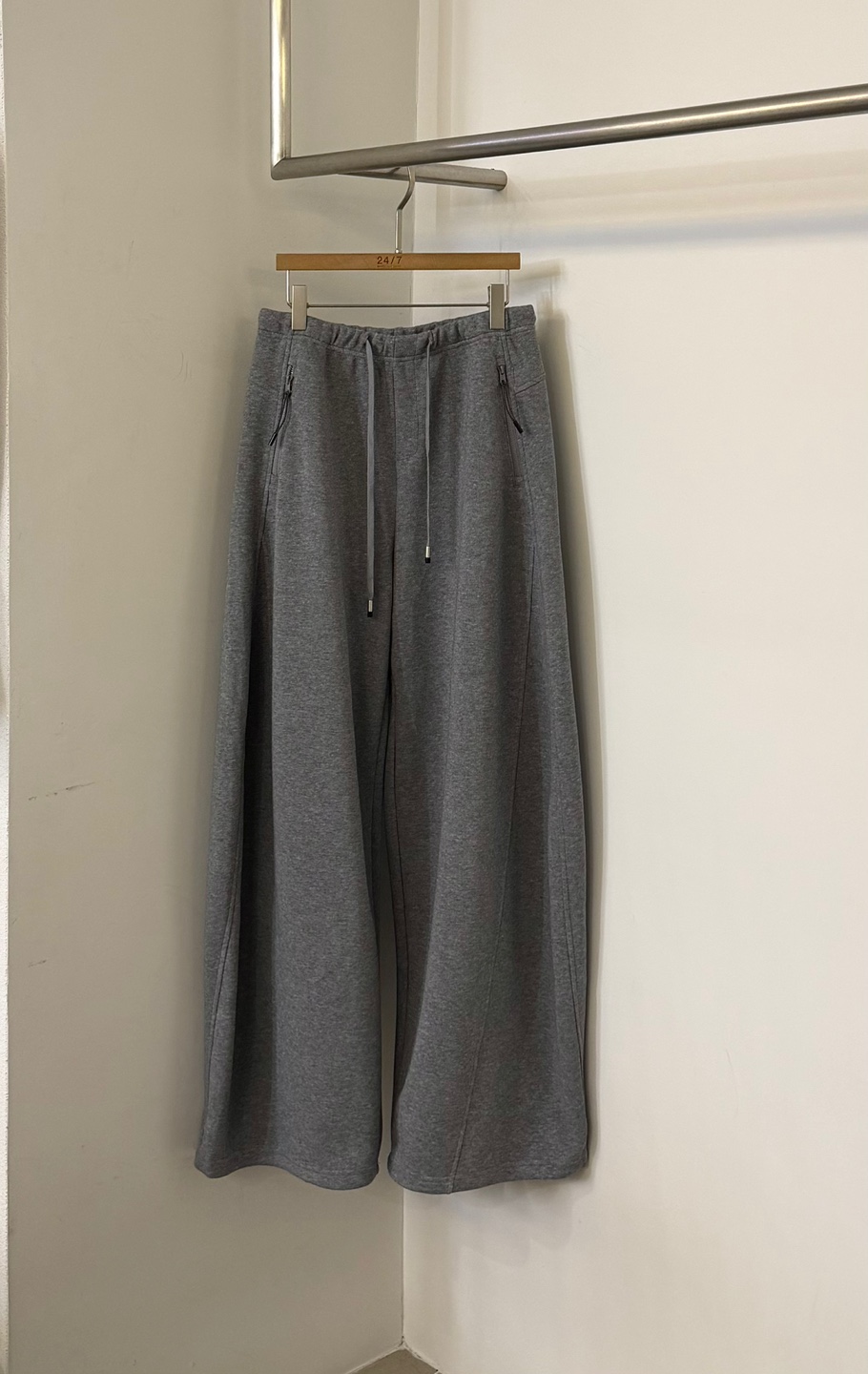 TWENTY FOUR SEVEN24-7東大門代購女裝新品推薦休閑褲TEWNTY FOUR SEVEN24-7休閑褲圖色2