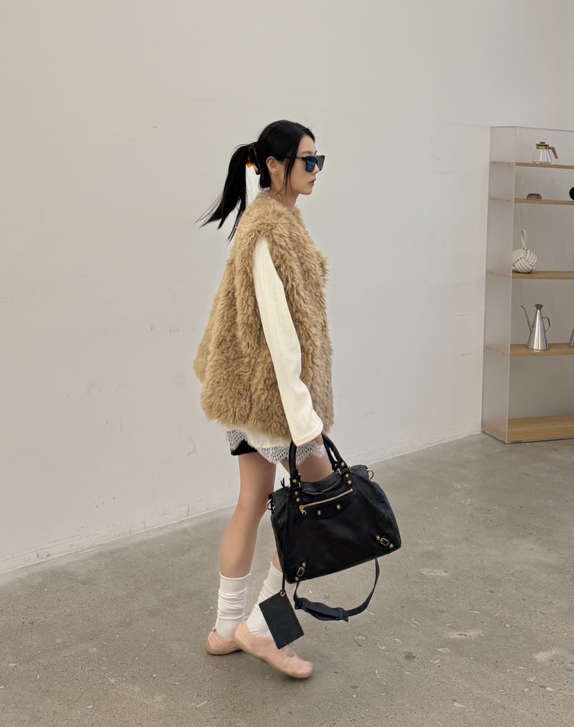 RUNWAY-런웨이韓國直郵女裝新款推薦熱賣人氣休閑時尚馬甲RUNWAY馬甲