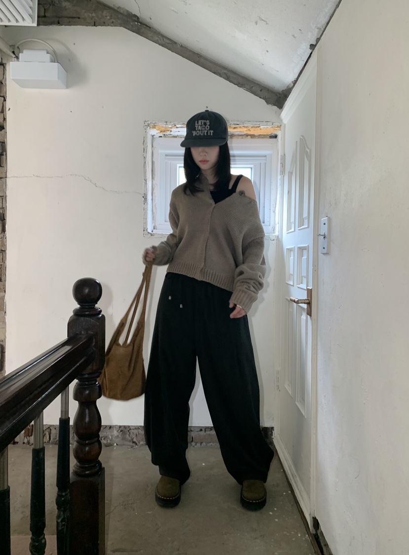 MOMENTUM東大門實拍女士新品熱賣休閑真品推薦人氣開衫黑色MOMENTUM開衫