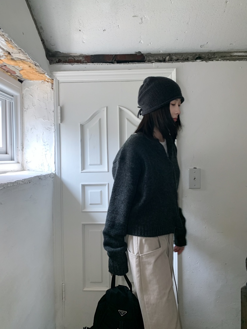 MOMENTUM東大門實拍女士新品熱賣休閑真品推薦人氣開衫黑色MOMENTUM開衫