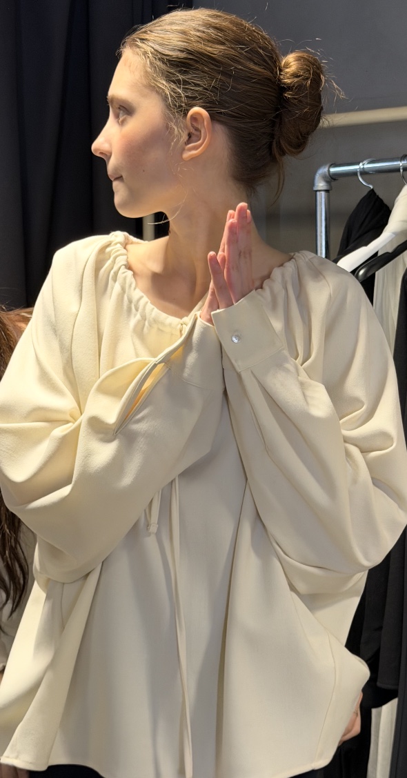 PERMISSION東大門直郵女士新款熱賣推薦人氣真品襯衫蕾絲衫PERMISSION襯衫/蕾絲衫