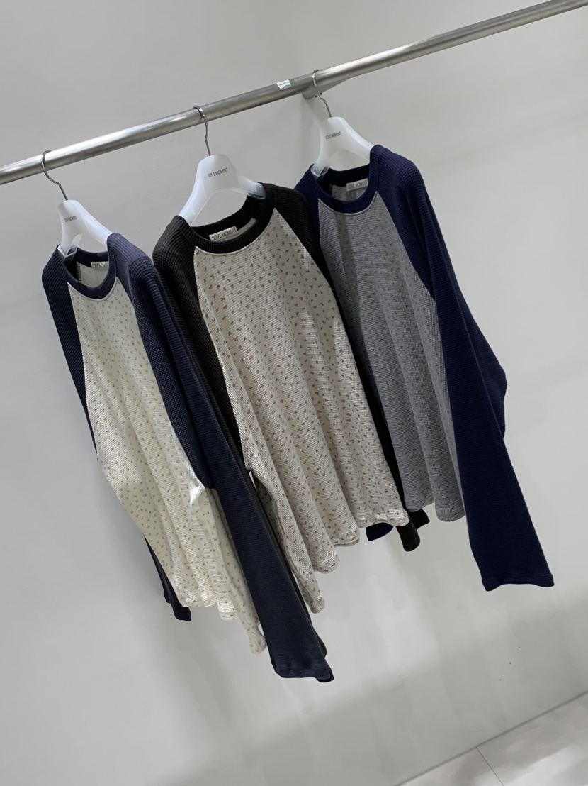 LOVE MOMENT東大門代購女裝新品熱賣真品長袖T恤華夫格花朵LOVE MOMENT長袖T恤