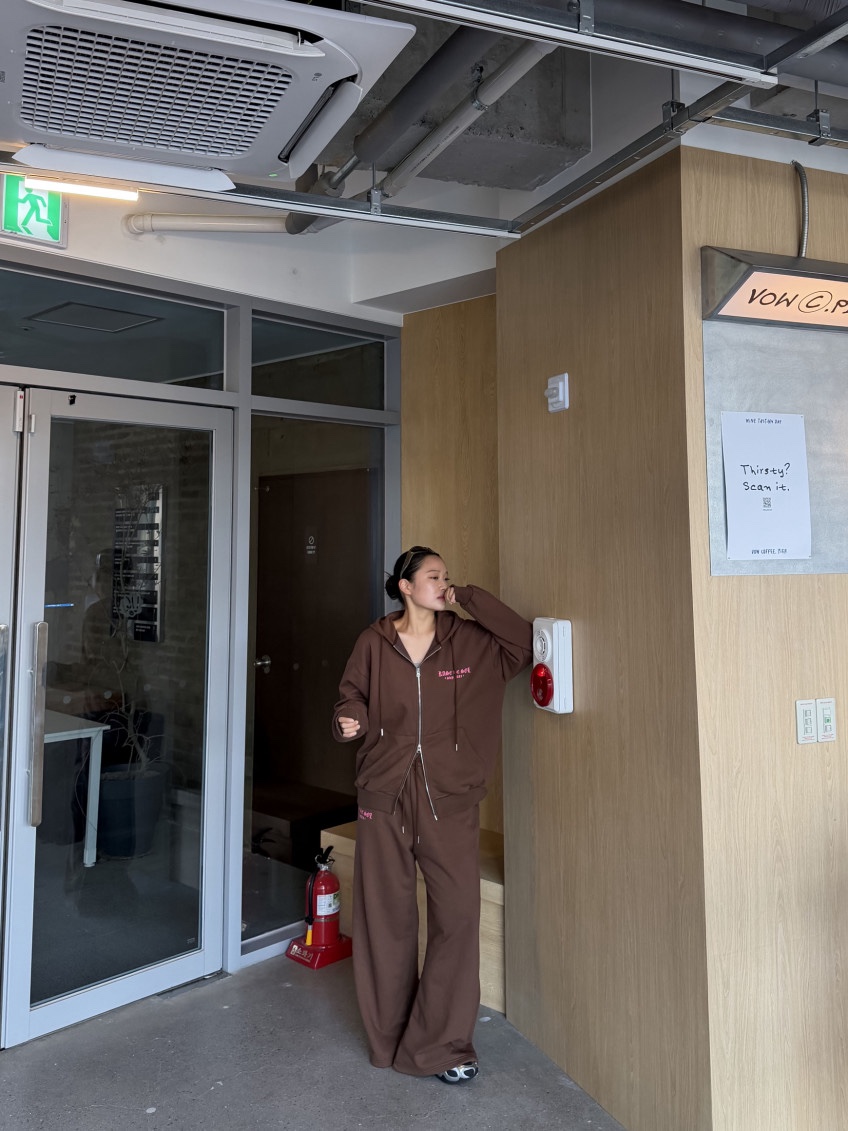 ODD FOCOUS東大門實拍女士新款推薦熱賣真品職業休閑褲圓領ODD FOCOUS休閑褲