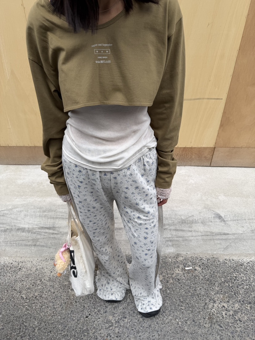 FRANC—L東大門實拍女裝新款熱賣時尚人氣長袖T恤不含內搭FRANC長袖T恤圖色1