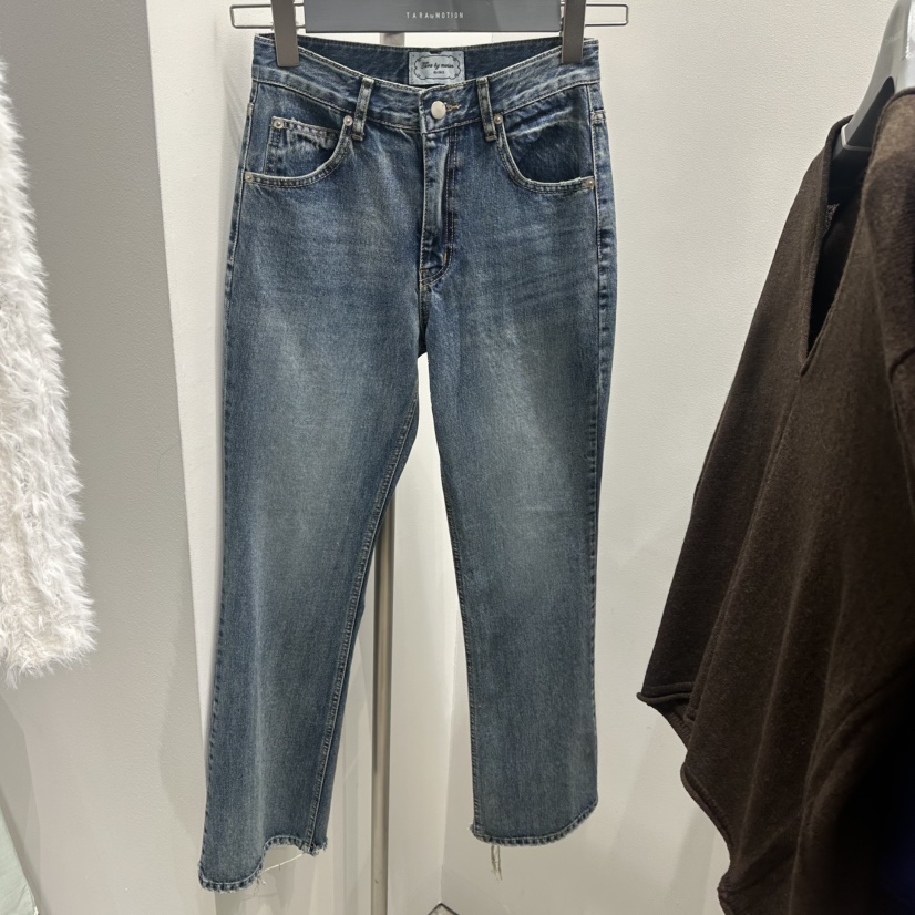 TARABY MOTION東大門直郵女裝新款真品時尚推薦人氣牛仔褲TARABY MOTION牛仔褲圖色1