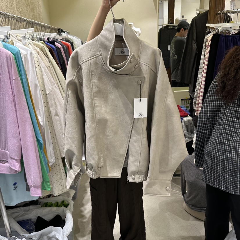 REFLAT東大門代購女裝新品時尚推薦真品人氣休閑皮衣高領REFLAT皮衣圖色1