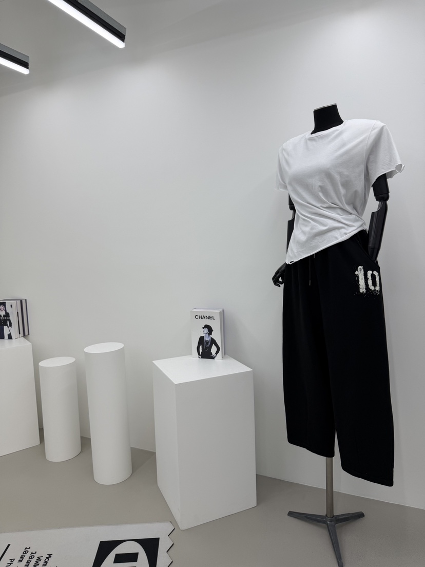 RED-A東大門直郵女士新款休閑真品人氣熱賣時尚T恤圍巾開衩RED-AT恤