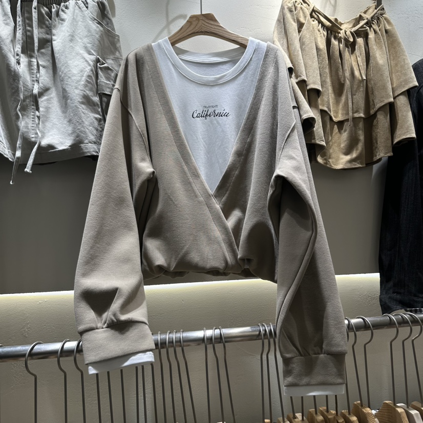 HIP.TIQUE東大門實拍女裝新品推薦時尚熱賣人氣休閑衛衣HIP.TIQUE衛衣圖色2