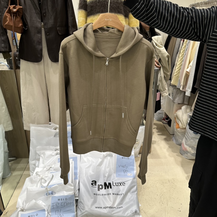 MELO韓國代購女裝新款真品熱賣推薦人氣時尚衛衣拉鏈連帽衫MELO衛衣圖色3