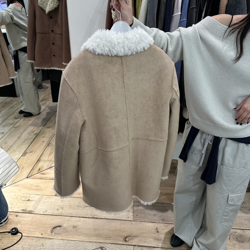 CREAM VILLA東大門實拍女士新品人氣短款大衣CREAM VILLA短款大衣