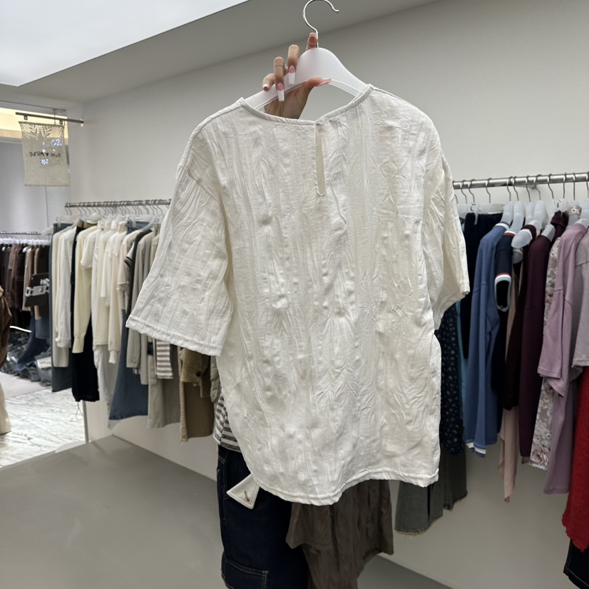 R U VAULT東大門代購女裝新品真品休閑推薦時尚T恤皺紋R U VAULTT恤