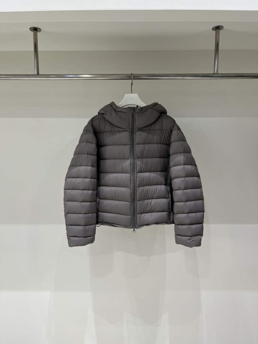 LE RIVE韓國代購女裝新品休閑推薦人氣時尚短款羽絨服鴨絨LE RIVE短款羽絨服