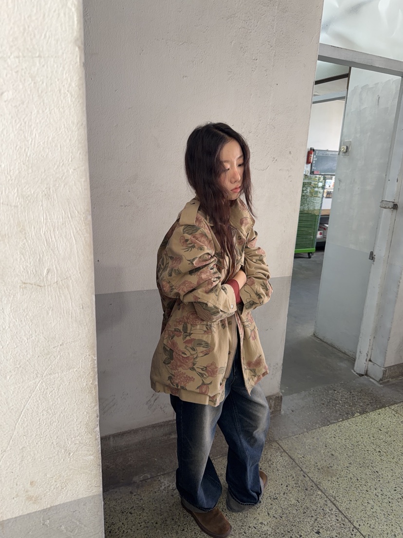 SUNDER MARKET韓國代購女裝新品時尚熱賣真品推薦夾克花朵SUNDER MARKET夾克