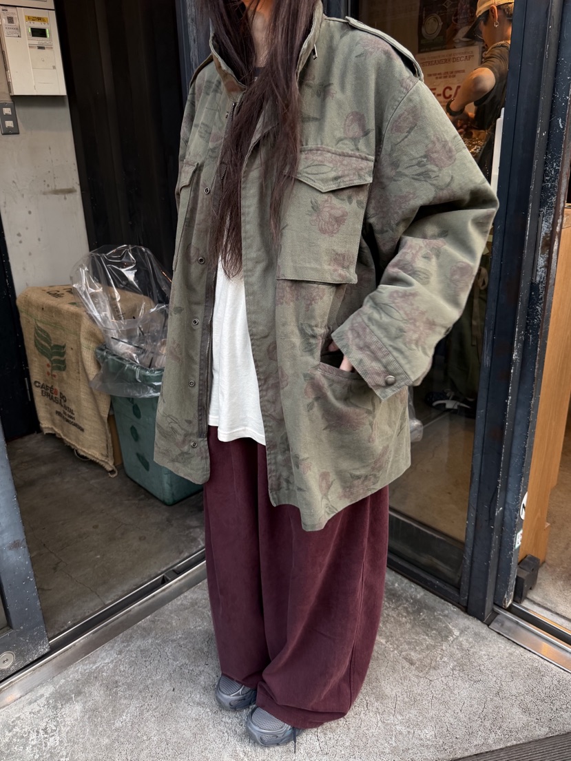 SUNDER MARKET韓國代購女裝新品時尚熱賣真品推薦夾克花朵SUNDER MARKET夾克圖色3