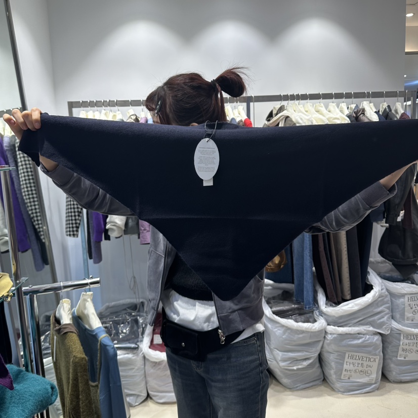 HELVETICA PLUS韓國代購女士新款人氣時尚休閑推薦圍巾披肩HELVETICA圍巾/披肩圖色4藏藍色