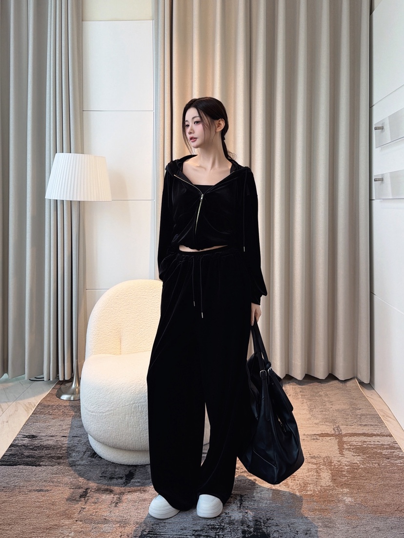 CLOTH韓國代購女裝新品人氣真品熱賣推薦套裝拉鏈連帽衫絨CLOTH套裝