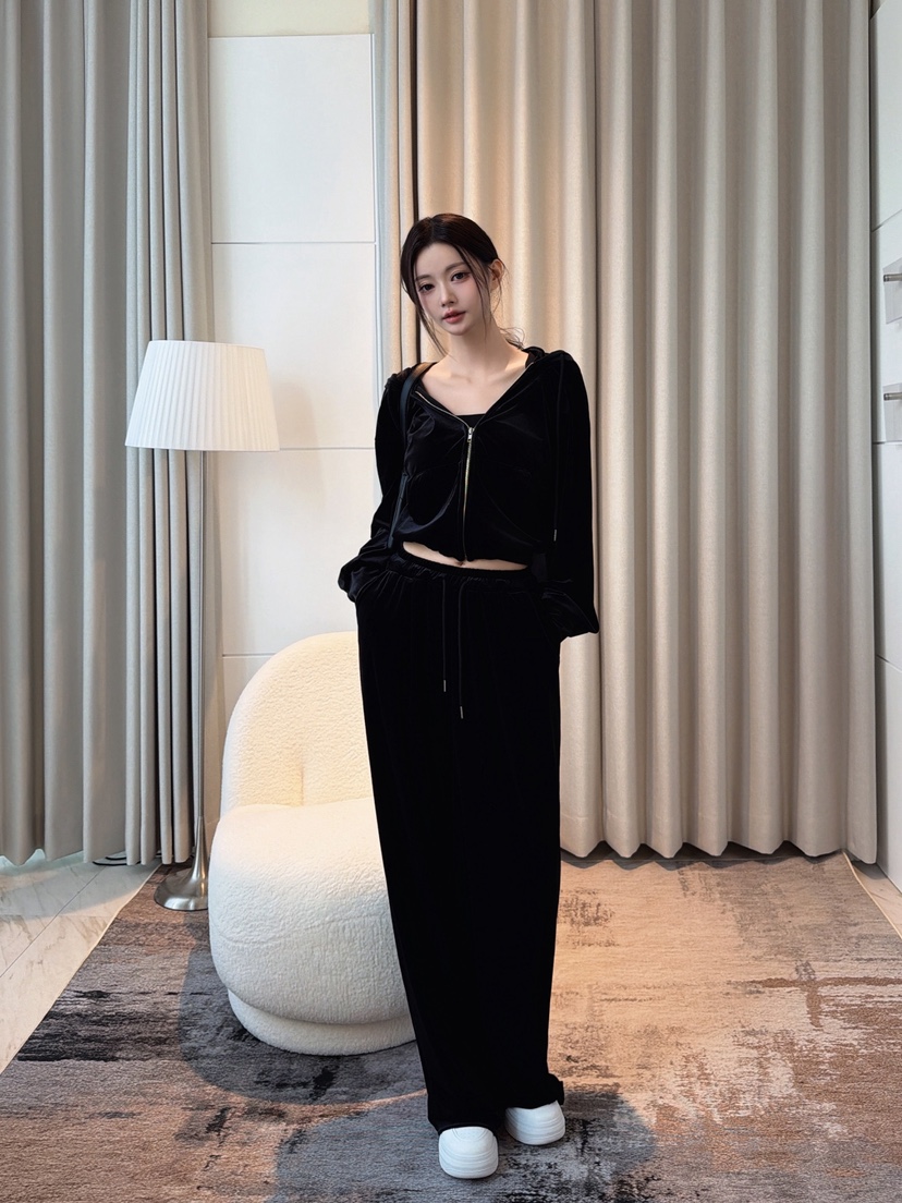 CLOTH韓國代購女裝新品人氣真品熱賣推薦套裝拉鏈連帽衫絨CLOTH套裝