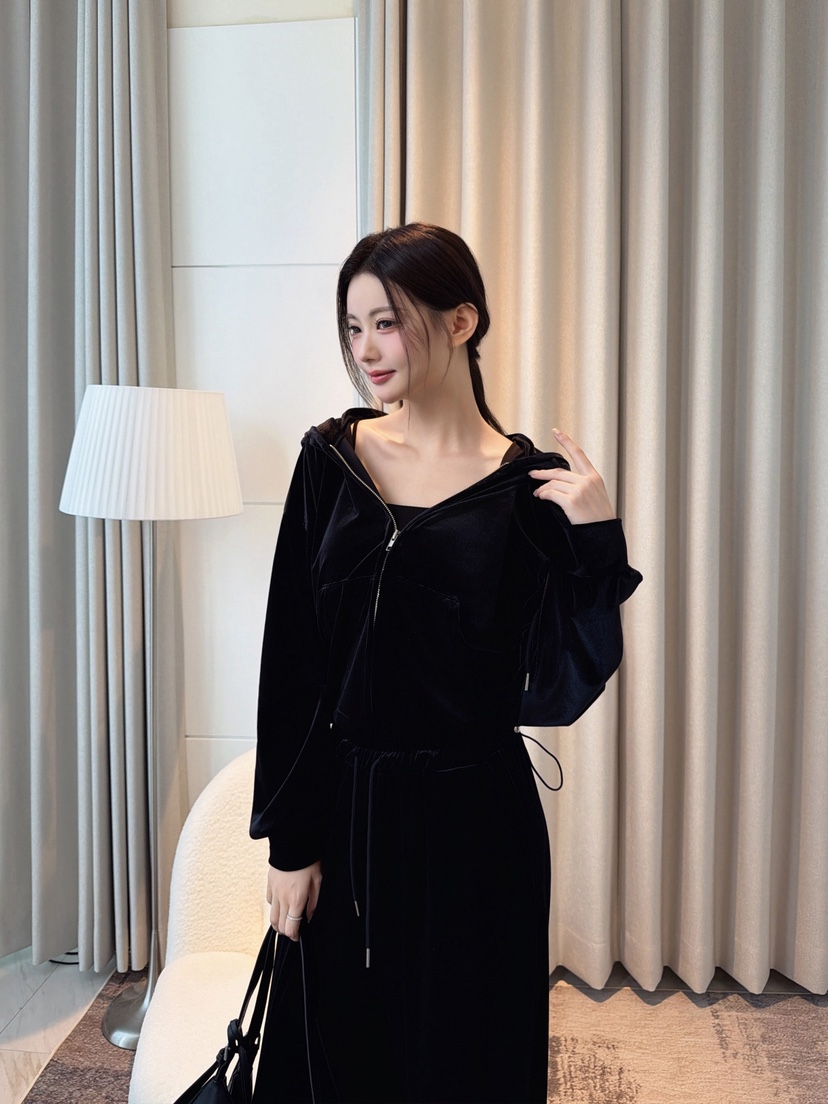 CLOTH韓國代購女裝新品人氣真品熱賣推薦套裝拉鏈連帽衫絨CLOTH套裝