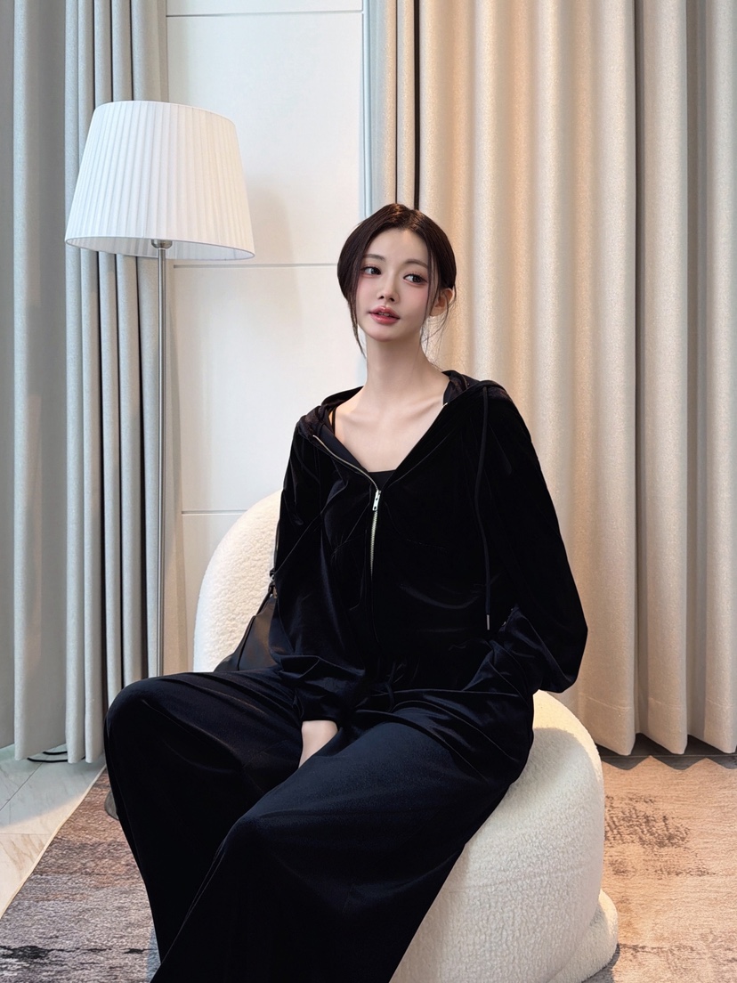CLOTH韓國代購女裝新品人氣真品熱賣推薦套裝拉鏈連帽衫絨CLOTH套裝