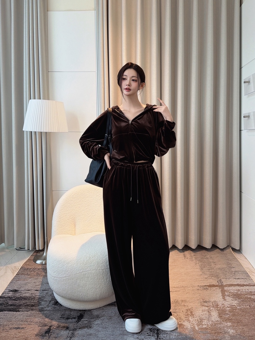 CLOTH韓國代購女裝新品人氣真品熱賣推薦套裝拉鏈連帽衫絨CLOTH套裝