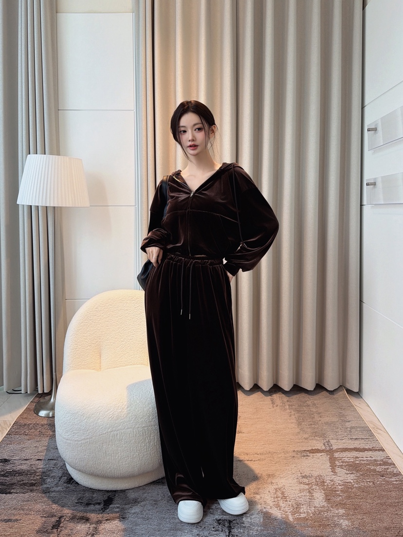 CLOTH韓國代購女裝新品人氣真品熱賣推薦套裝拉鏈連帽衫絨CLOTH套裝