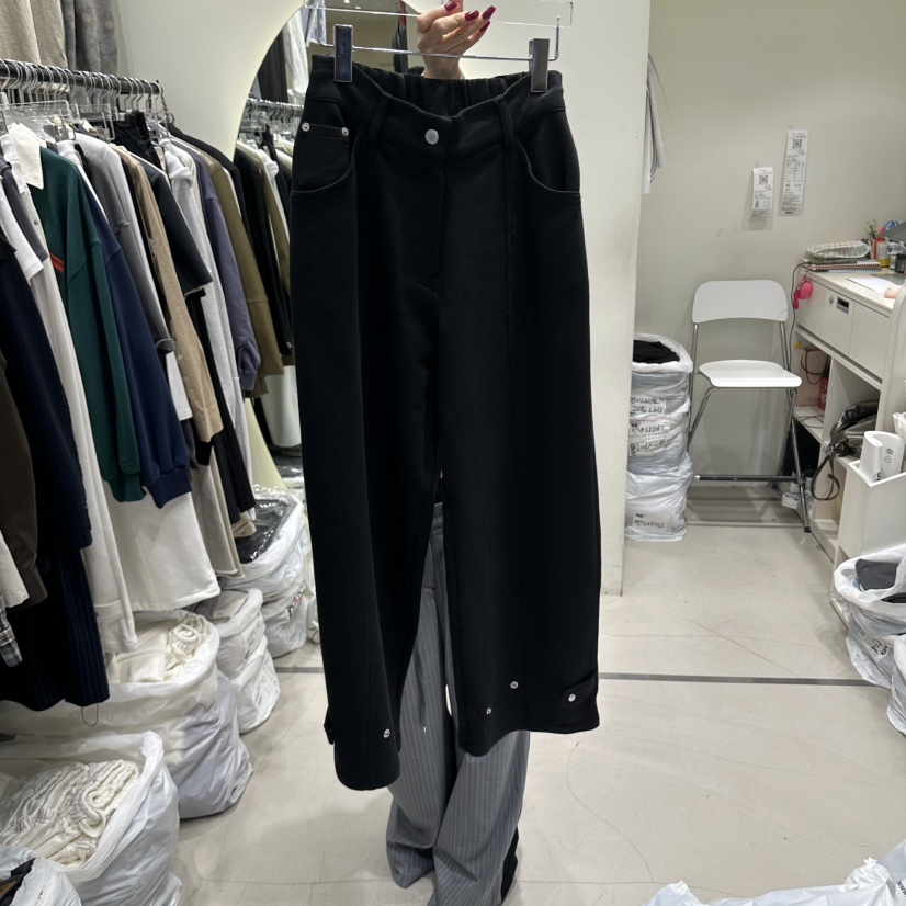 AT THE END東大門實拍女士新品時尚熱賣人氣推薦休閑褲AT THE END休閑褲圖色2