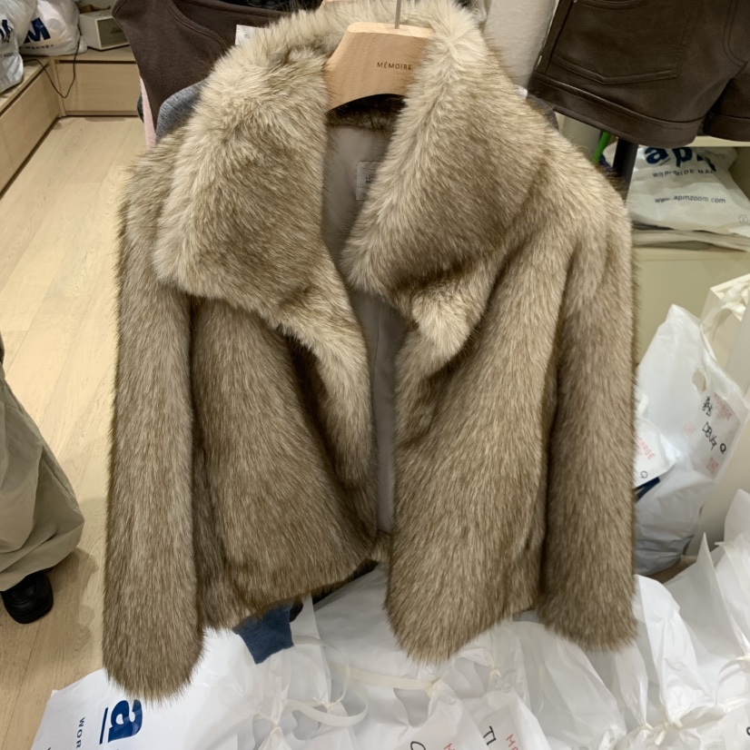 MONROE東大門直郵女士新款推薦真品人氣時尚短款大衣貂皮MONROE短款大衣圖色2