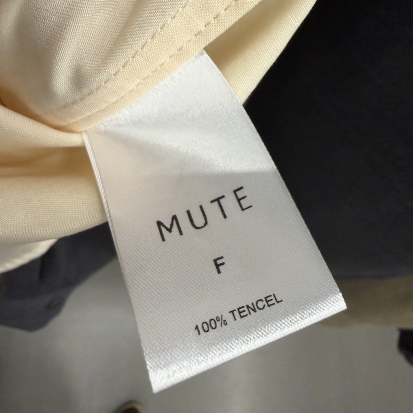 MUTE-P東大門實拍女士新款人氣休閑推薦襯衫蕾絲衫含腰繩MUTE襯衫/蕾絲衫