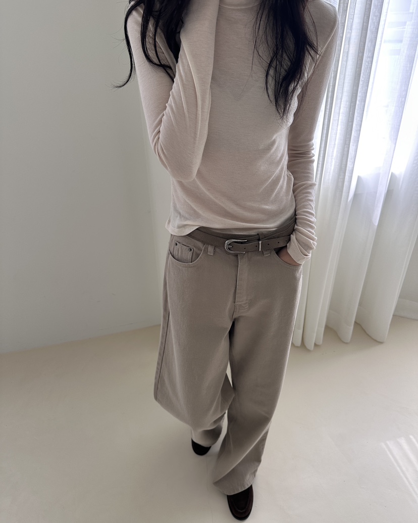 HOWDY/FACT THE NERD東大門代購女士新品熱賣推薦長袖T恤HOWDY/FACT THE NERD長袖T恤