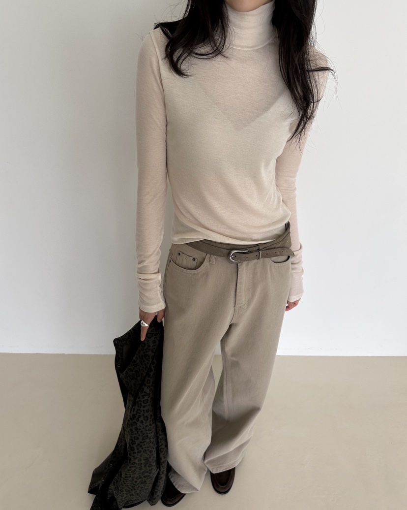 HOWDY/FACT THE NERD東大門代購女士新品熱賣推薦長袖T恤HOWDY/FACT THE NERD長袖T恤