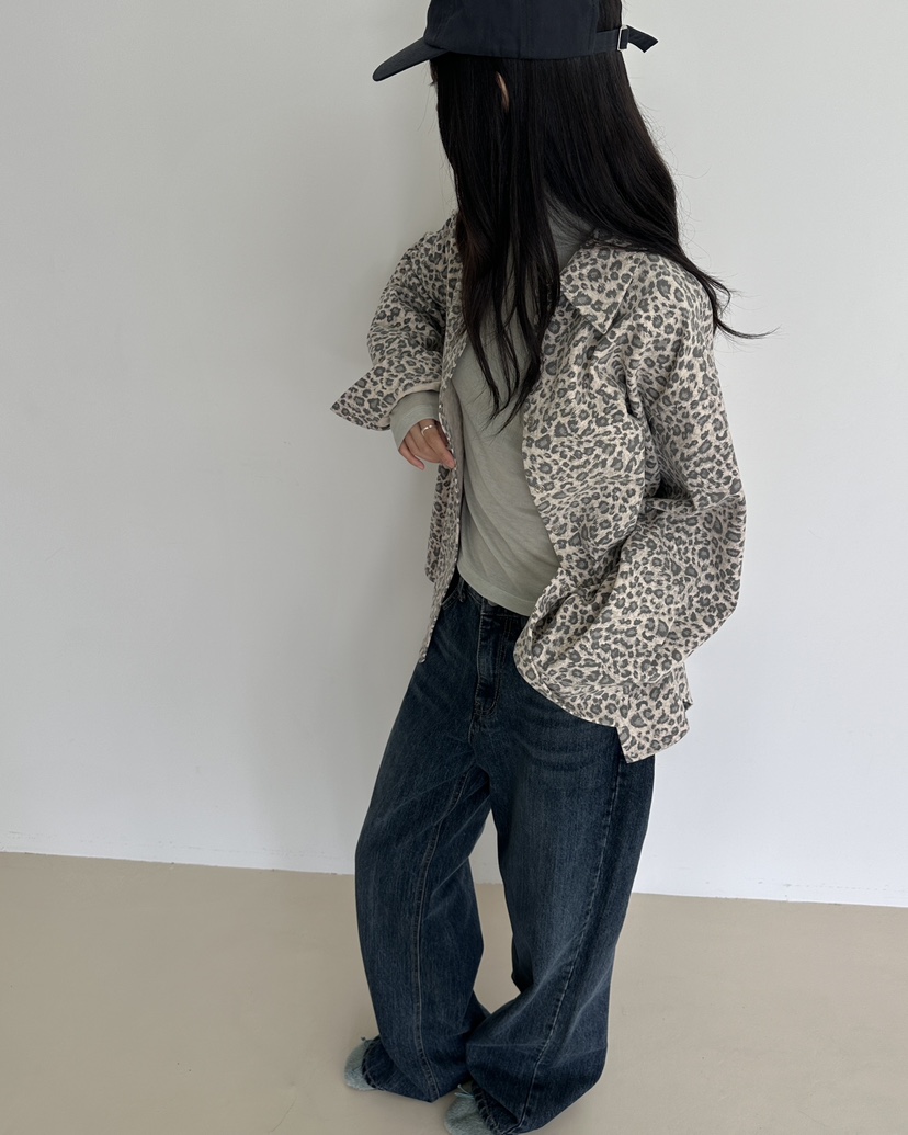 HOWDY/FACT THE NERD韓國直郵女裝新品推薦襯衫蕾絲衫HOWDY/FACT THE NERD襯衫/蕾絲衫
