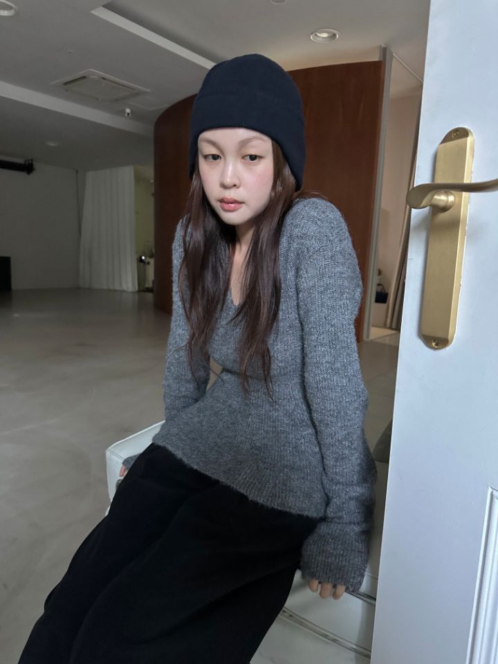 MARE韓國代購女裝新品熱賣人氣時尚針織衫不含內搭荷葉邊V領MARE針織衫圖色2