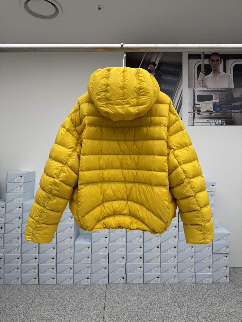 MADE-P東大門直郵女士新品推薦熱賣時尚休閑短款羽絨服絨MADE-P短款羽絨服