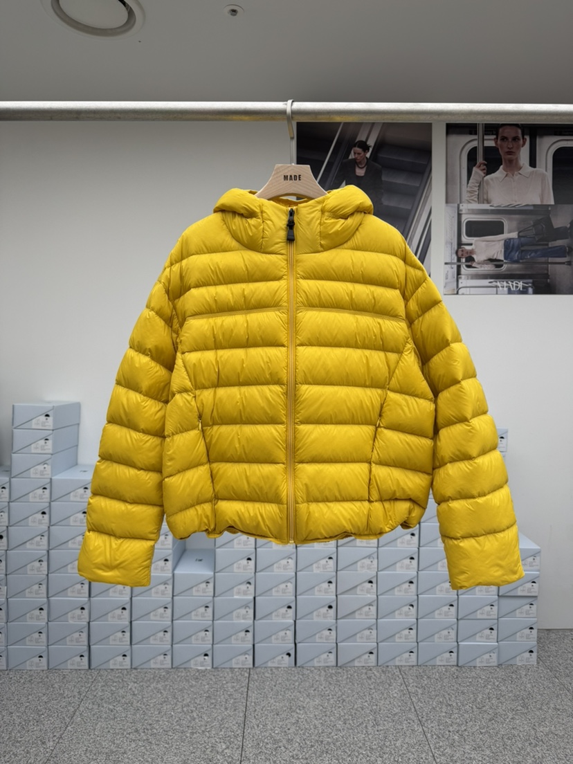 MADE-P東大門直郵女士新品推薦熱賣時尚休閑短款羽絨服絨MADE-P短款羽絨服圖色2