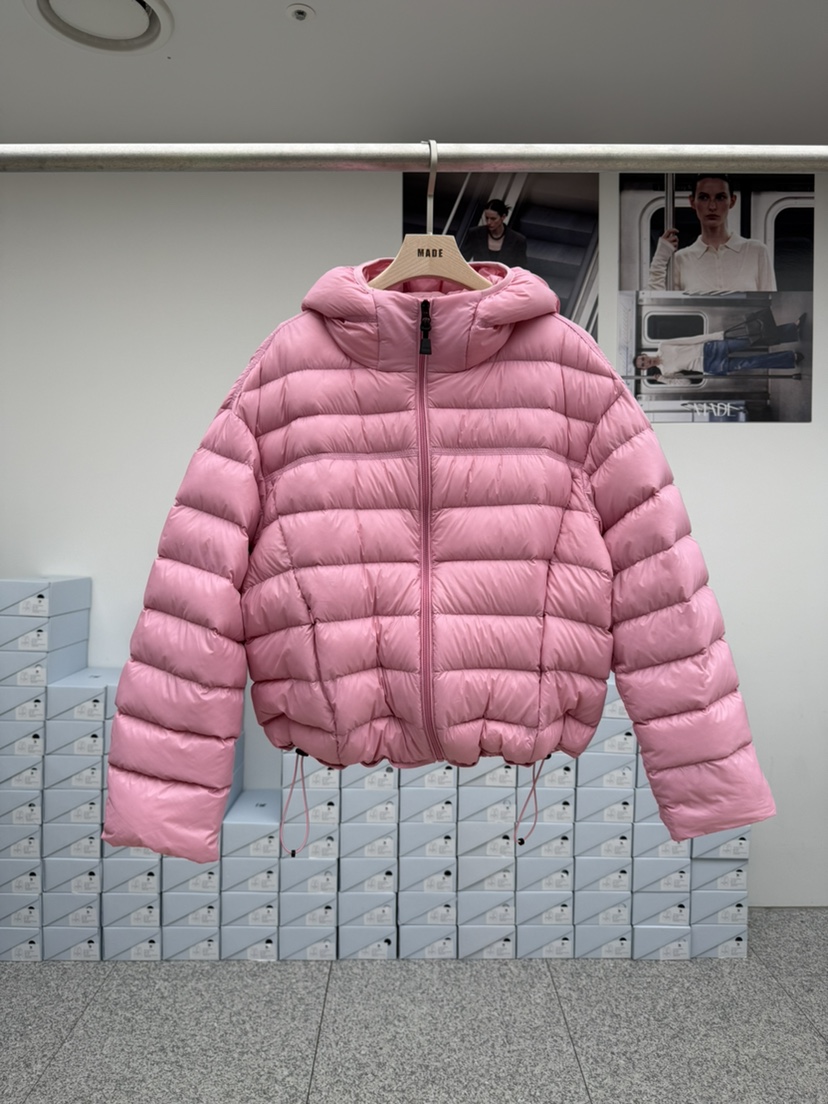 MADE-P東大門直郵女士新品推薦熱賣時尚休閑短款羽絨服絨MADE-P短款羽絨服圖色3