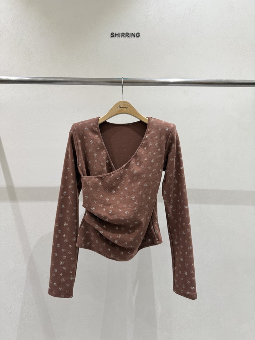 SHIRRING東大門實拍女裝新品熱賣真品時尚人氣休閑長袖T恤SHIRRING長袖T恤圖色2